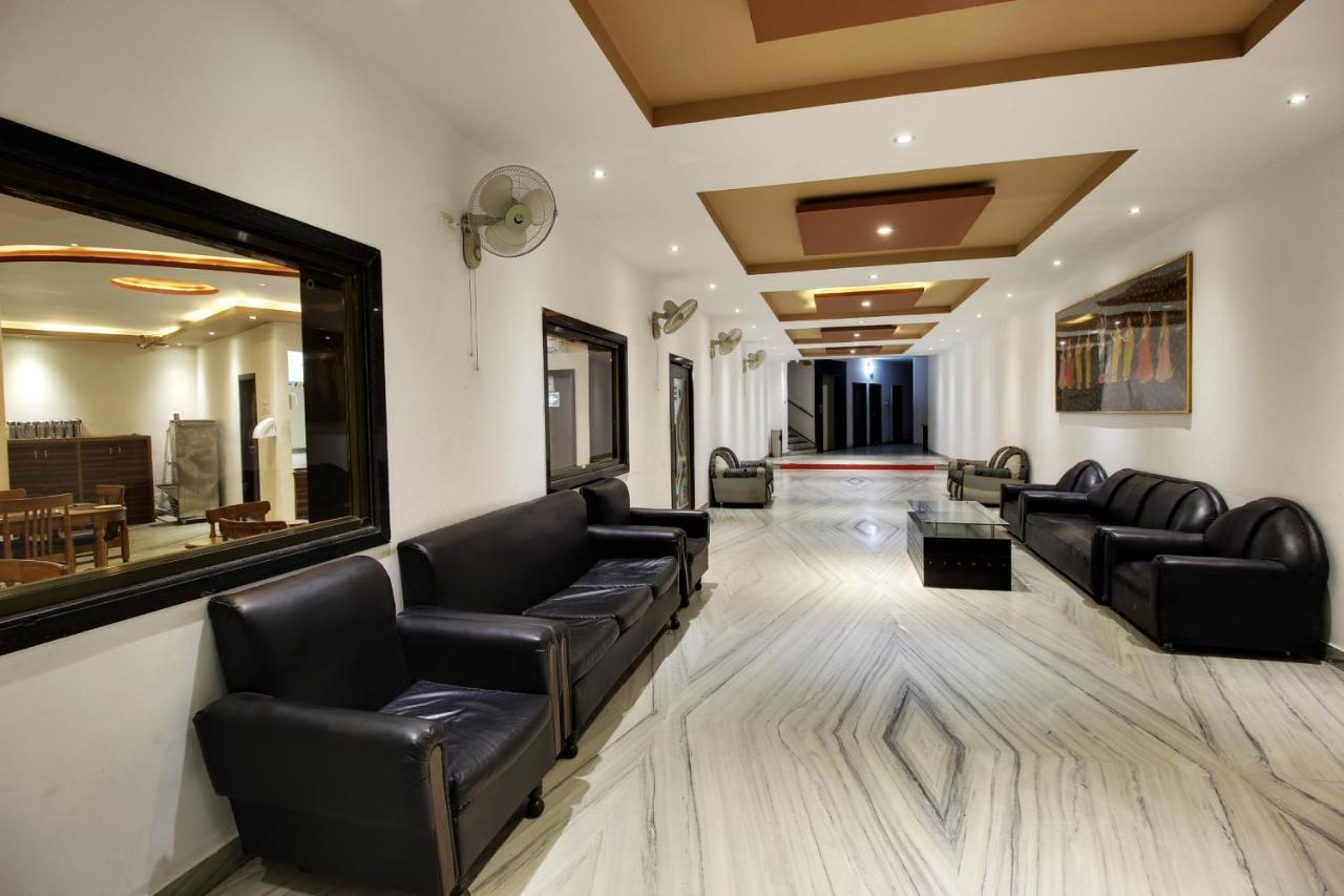 Times Raj Mahal Hotel Nāthdwāra Εξωτερικό φωτογραφία