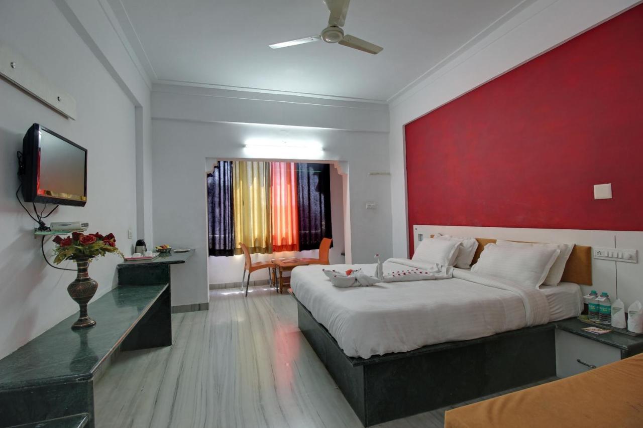 Times Raj Mahal Hotel Nāthdwāra Εξωτερικό φωτογραφία